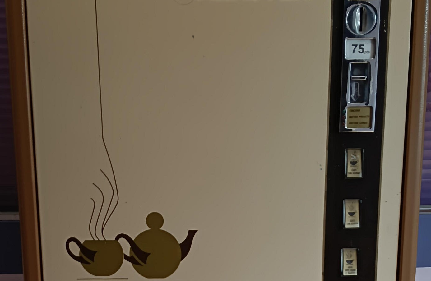 Un café, por favor. Al precio de 1995.